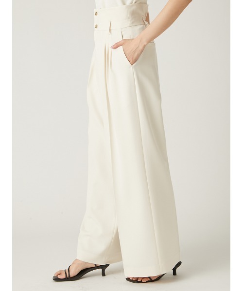 FRAY I.D(フレイアイディー)の「スリータックハイウエストワイドパンツ(その他パンツ・レディース・ネイビー/ベージュ/アイボリー・0/1)」の6枚目の写真