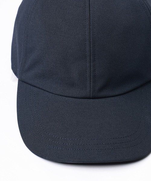 CULLNI（クルニ）の「Wool Gabardine Leather Emblem Cap（キャップ・メンズ・ネイビー/ブラック/オフホワイト・ONESIZE）」の6枚目の写真