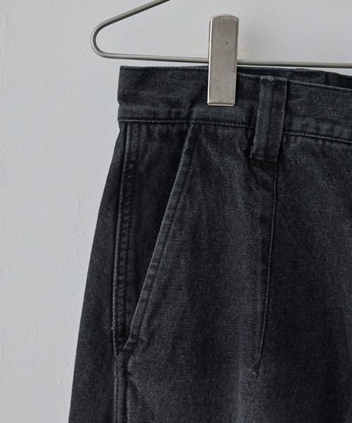 WYM LIDNM（ウィム バイ リドム）の「VINTAGE WASHED DENIM CURVED CARGO（デニムパンツ・メンズ・ブラック/インディゴブルー・L/M/S）」の20枚目の写真