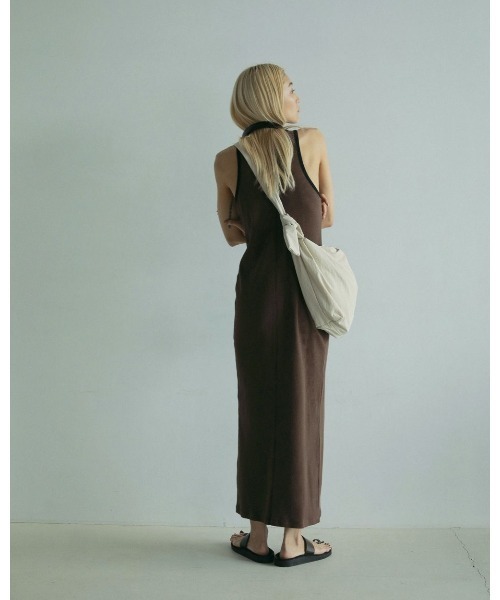 anuke(アンヌーク)の「Knot Nylon Bag(ショルダーバッグ・レディース・アイボリー/ブラック/ブラウン・FREE)」の9枚目の写真