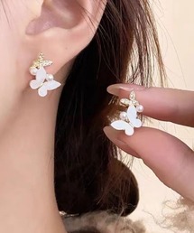 バタフライキャッチレスフープピアス
