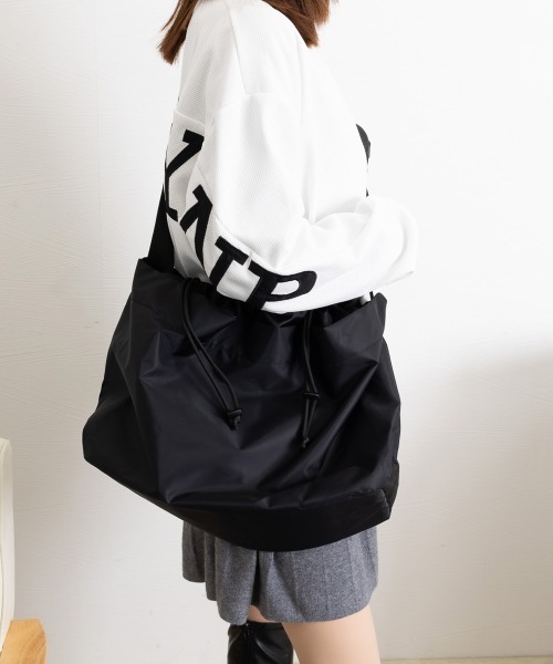 Miniministore（ミニミニストア）の「ショルダーバッグ 大容量 ナイロン鞄 黒（ショルダーバッグ・レディース・ブラック・FREE）」の9枚目の写真