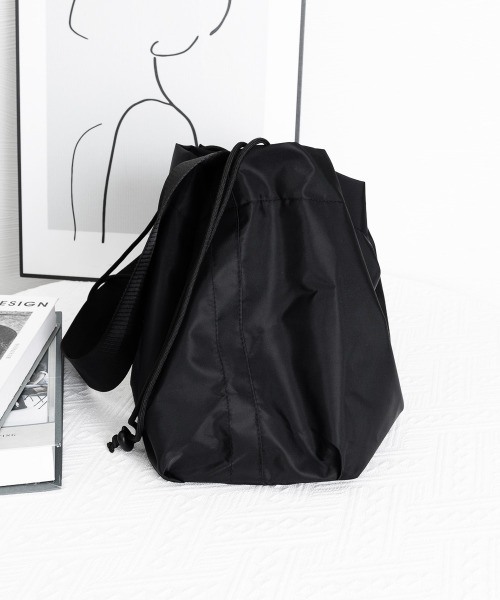 Miniministore（ミニミニストア）の「ショルダーバッグ 大容量 ナイロン鞄 黒（ショルダーバッグ・レディース・ブラック・FREE）」の3枚目の写真