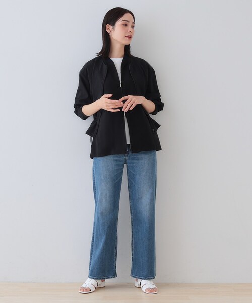 INDIVI（インディヴィ）の「【洗える／凹凸素材】ドロストデザインショート丈ブルゾン（ブルゾン・レディース・ホワイト/ブラック・38/34/05/15 /13）」の10枚目の写真