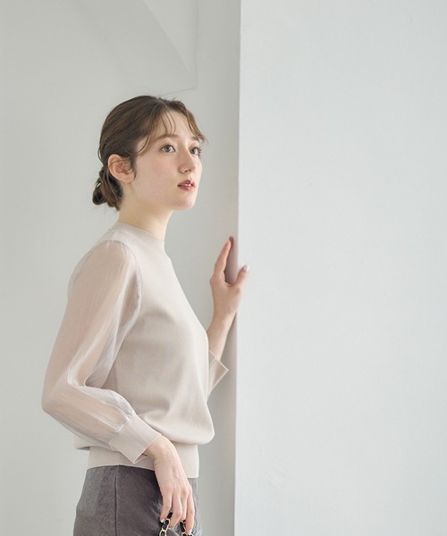 12Twelve Agenda（トゥエルブ　アジェンダ）の「プチハイネック異素材スリーブニットプルオーバー（ニット/セーター・レディース・グレイッシュベージュ/ブラック/オフホワイト・M）」の8枚目の写真