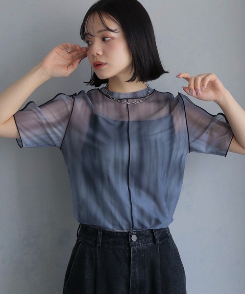 cheriella（シェリエラ）の「【cheriella】前後2WAYウェーブホールマーブルシアートップス半袖 2-WAY WAVE HOLE MARBLE SHEER SHORT TOPS（Tシャツ/カットソー・レディース・グリーン/カーキ/ワイン/チャコールグレー/ブルー/ベージュ・M）」の2枚目の写真