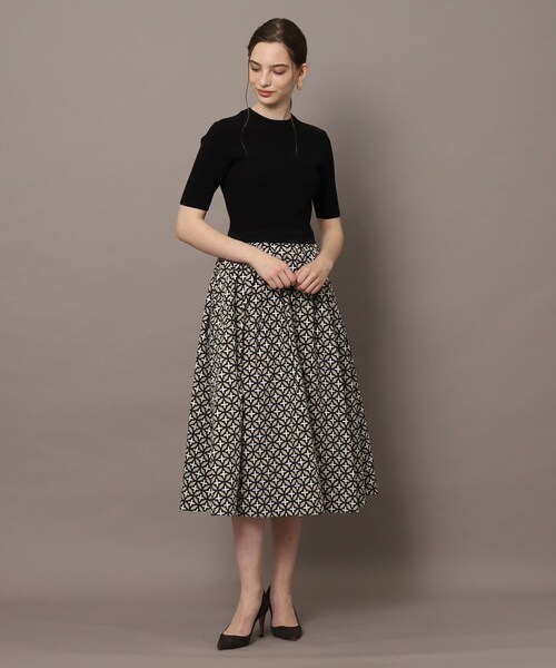 DRESSTERIOR（ドレステリア）の「【着映え/洗える】オーバーラップサークルリブニットコンビドレス（ワンピース・レディース・ベージュ系・34/36/38）」の12枚目の写真