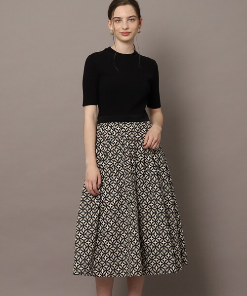 DRESSTERIOR（ドレステリア）の「【着映え/洗える】オーバーラップサークルリブニットコンビドレス（ワンピース・レディース・ベージュ系・34/36/38）」の14枚目の写真