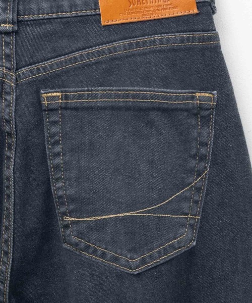 SOMETHING(サムシング)の「SOMETHING HANA TUCK CURVE PANTS(デニムパンツ・レディース・ブルー系その他/インディゴブルー/ブラック系/ベージュ系・XS/S/M)」の16枚目の写真