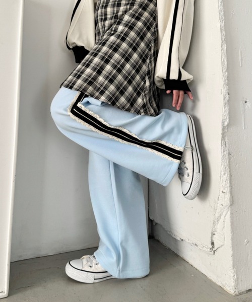 SOLLON.（ソルロン）の「プチレースサイドラインパンツ（スウェットパンツ・レディース・グレー/ネイビー/ブラック/アイボリー/ブラウン/ライトブルー/ピンク・M）」の5枚目の写真