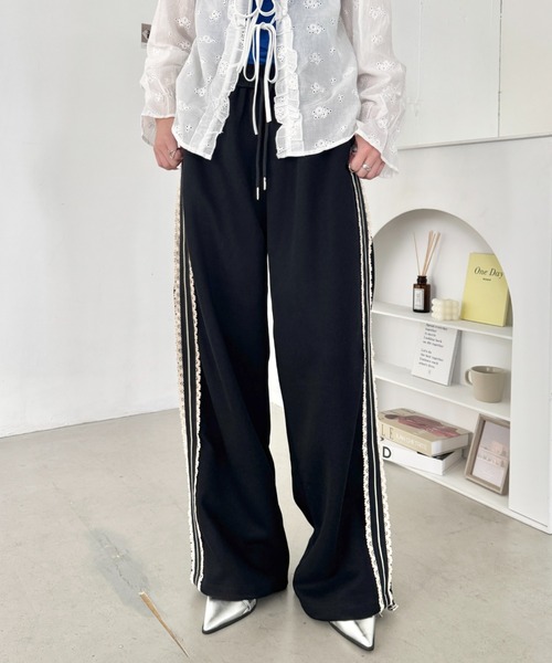 SOLLON.（ソルロン）の「プチレースサイドラインパンツ（スウェットパンツ・レディース・グレー/ネイビー/ブラック/アイボリー/ブラウン/ライトブルー/ピンク・M）」の15枚目の写真