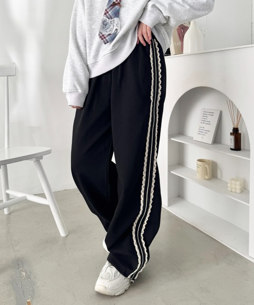 SOLLON.（ソルロン）の「プチレースサイドラインパンツ（スウェットパンツ・レディース・グレー/ネイビー/ブラック/アイボリー/ブラウン/ライトブルー/ピンク・M）」の9枚目の写真