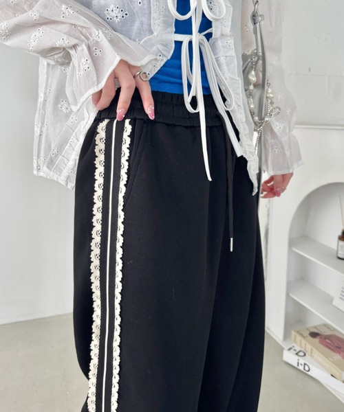 SOLLON.（ソルロン）の「プチレースサイドラインパンツ（スウェットパンツ・レディース・グレー/ネイビー/ブラック/アイボリー/ブラウン/ライトブルー/ピンク・M）」の13枚目の写真