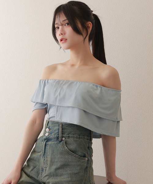 M DOLLY(エムドリー)の「asymmetry frill offshoulder tops/アシンメトリーフリルオフショルダートップス(Tシャツ/カットソー・レディース・ブラック/ブルー/ホワイト/ピンク・S/M)」の3枚目の写真