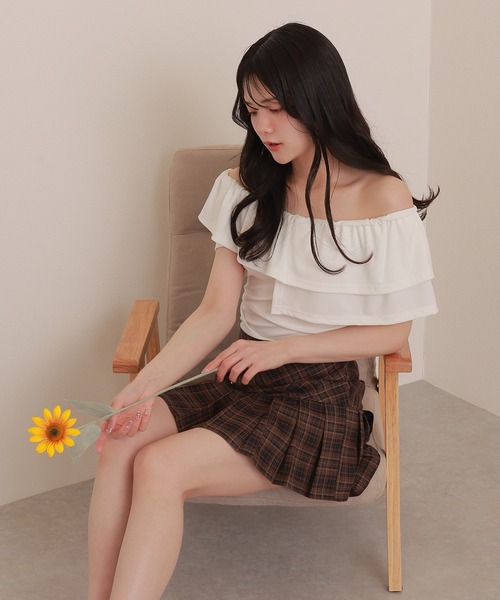 M DOLLY(エムドリー)の「asymmetry frill offshoulder tops/アシンメトリーフリルオフショルダートップス(Tシャツ/カットソー・レディース・ブラック/ブルー/ホワイト/ピンク・S/M)」の6枚目の写真