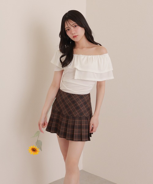 M DOLLY(エムドリー)の「asymmetry frill offshoulder tops/アシンメトリーフリルオフショルダートップス(Tシャツ/カットソー・レディース・ブラック/ブルー/ホワイト/ピンク・S/M)」の7枚目の写真