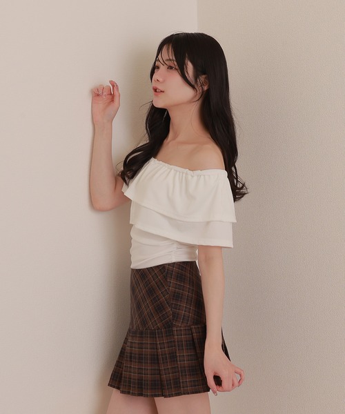 M DOLLY(エムドリー)の「asymmetry frill offshoulder tops/アシンメトリーフリルオフショルダートップス(Tシャツ/カットソー・レディース・ブラック/ブルー/ホワイト/ピンク・S/M)」の8枚目の写真