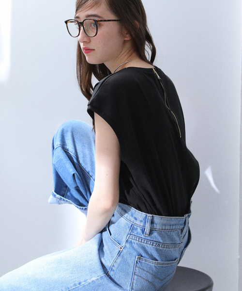 La TOTALITE(ラトータリテ)の「【洗える】接触冷感フレンチカットソー(Tシャツ/カットソー・レディース・ホワイト/ブラック/サックスブルー/チャコールグレー・FREE)」の2枚目の写真