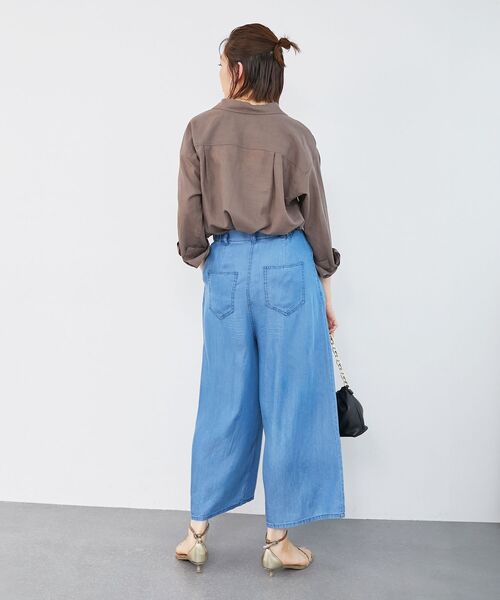 le.coeur blanc（ルクールブラン）の「ツータックワイドクロップドデニム（デニムパンツ・レディース・ブルー/サックスブルー・40/38）」の12枚目の写真