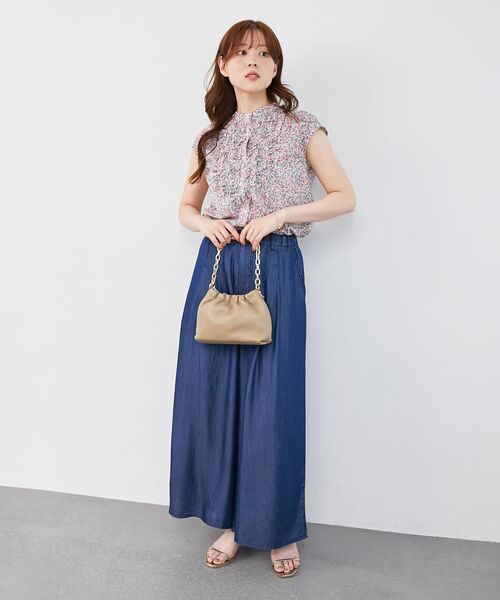 le.coeur blanc（ルクールブラン）の「ツータックワイドクロップドデニム（デニムパンツ・レディース・ブルー/サックスブルー・40/38）」の19枚目の写真