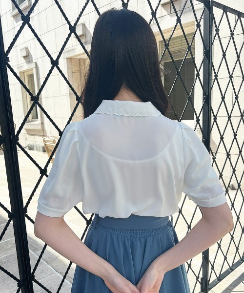 an another angelus（アンアナザーアンジェラス）の「アイリス刺繍開衿ブラウス/ fint　フィント（シャツ/ブラウス・レディース・ホワイト×ブルー/ホワイト×パープル・FREE）」の14枚目の写真