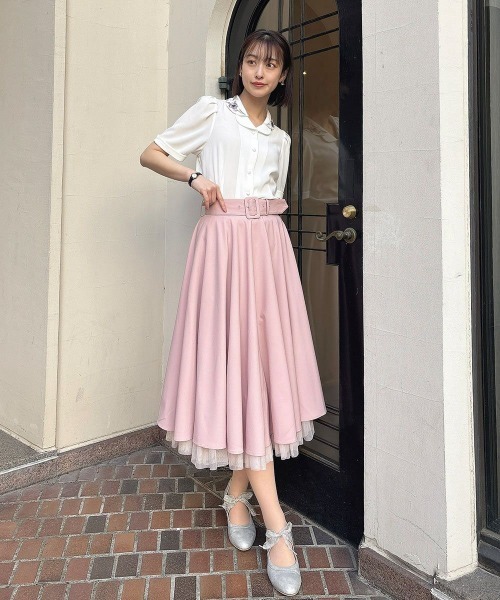 an another angelus（アンアナザーアンジェラス）の「アイリス刺繍開衿ブラウス/ fint　フィント（シャツ/ブラウス・レディース・ホワイト×ブルー/ホワイト×パープル・FREE）」の16枚目の写真