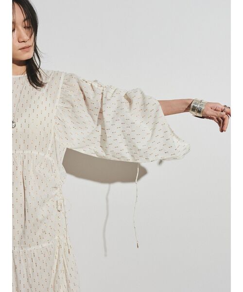 Ungrid（アングリッド）の「【Htage】ラメドビーボリュームワンピース（ワンピース・レディース・ブラック/オフホワイト・FREE）」の16枚目の写真