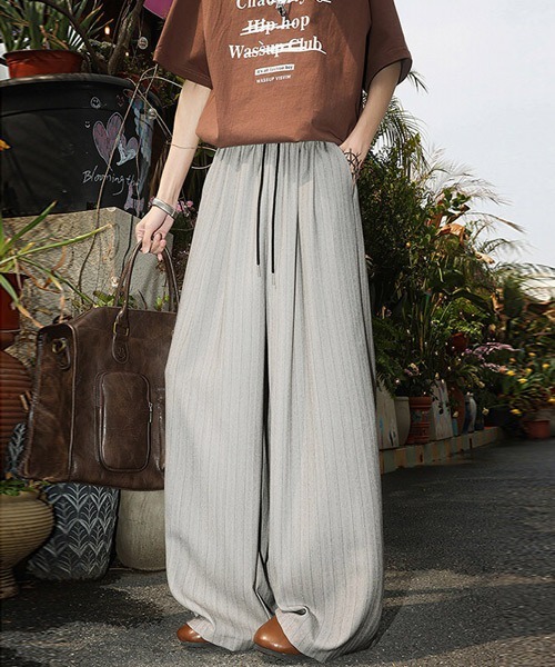 Ressaca(レサーカ)の「ストライプ柄タックワイドスラックスパンツ(スラックス・メンズ・グレー/チャコール・M/L/XL)」の11枚目の写真