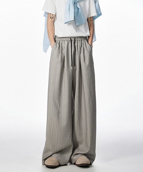 Ressaca(レサーカ)の「ストライプ柄タックワイドスラックスパンツ(スラックス・メンズ・グレー/チャコール・M/L/XL)」の17枚目の写真