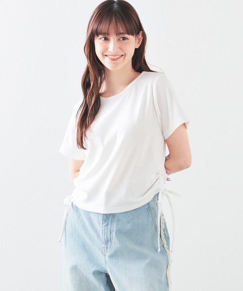 Honeys（ハニーズ）の「脇ドロストトップス（Tシャツ/カットソー・レディース・ホワイト×ブラック/ブラック/ホワイト/ボルドー・L/S/M）」の2枚目の写真