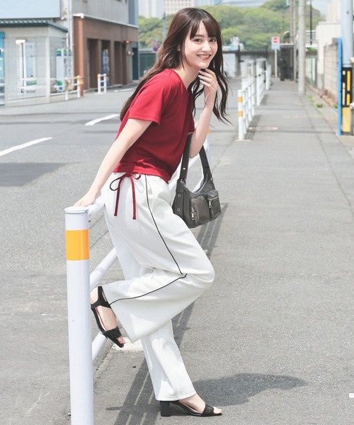 Honeys（ハニーズ）の「脇ドロストトップス（Tシャツ/カットソー・レディース・ホワイト×ブラック/ブラック/ホワイト/ボルドー・L/S/M）」の10枚目の写真