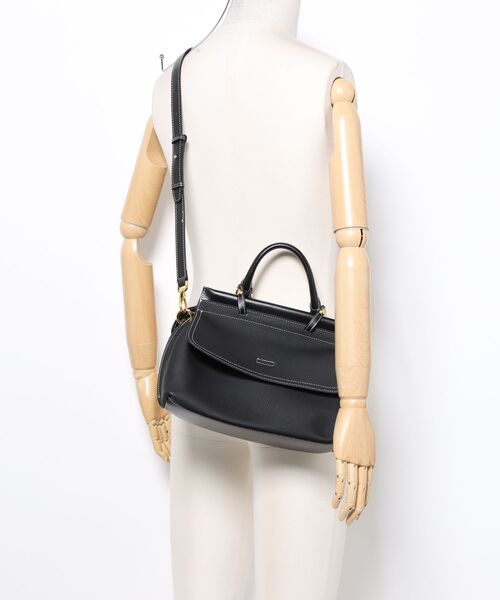 NiiNa（ニーナ）の「【 NiiNa / ニーナ 】高品質牛革2wayワンハンドルドロップダウンバッグ（ショルダーバッグ・レディース・グレイッシュベージュ/ブラック/ブラウン・FREE）」の19枚目の写真
