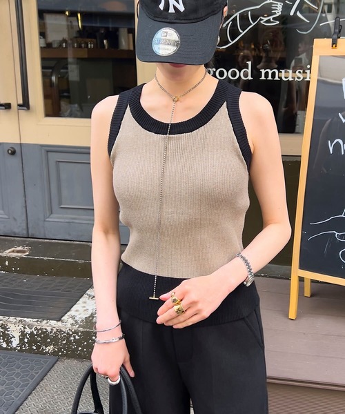 KOBE LETTUCE（コウベレタス）の「カップ付きアメリカンスリーブニットトップス（タンクトップ・レディース・ベージュ×ブラック/ホワイト×ブラック/ブラック/ブラック×ホワイト/ブラウン・M）」の5枚目の写真