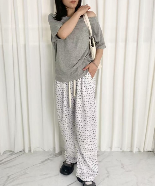 mebole（メボレ）の「シンプルワンショルダートップス（Tシャツ/カットソー・レディース・ネイビー/チャコールグレー/グレー/ブラック・FREE）」の6枚目の写真