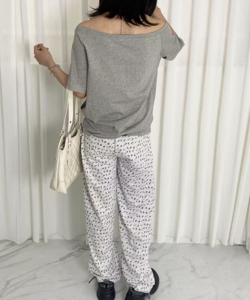 mebole（メボレ）の「シンプルワンショルダートップス（Tシャツ/カットソー・レディース・ネイビー/チャコールグレー/グレー/ブラック・FREE）」の7枚目の写真