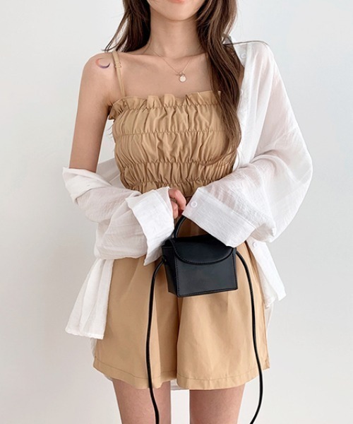 gossip！ロサンゼルス（ゴシップロサンゼルス）の「スモッキングデザイン ショート丈オーバーオール（パンツドレス・レディース・ブラック/カーキ・FREE）」の10枚目の写真