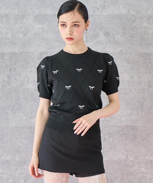 ANAP(アナップ)の「ミニリボン 刺繍 ニット トップス(ニット/セーター・レディース・ホワイト/ブラック/グレー・FREE)」の3枚目の写真
