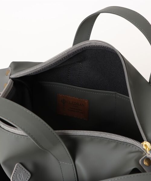 CLEDRAN（クレドラン）の「【雨に強いレイヤー素材】CL3851 TEMPE 2WAY BOSTON（ボストンバッグ・レディース・ホワイト/ベージュ/ブラック/グレー・FREE）」の15枚目の写真