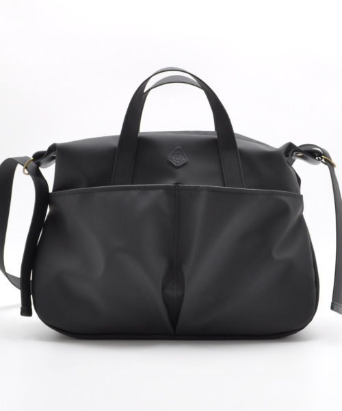CLEDRAN（クレドラン）の「【雨に強いレイヤー素材】CL3851 TEMPE 2WAY BOSTON（ボストンバッグ・レディース・ホワイト/ベージュ/ブラック/グレー・FREE）」の2枚目の写真
