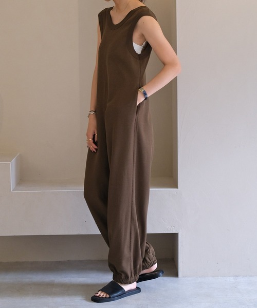 AKTE（アクテ）の「リラックスカットソーロンパース（つなぎ/オールインワン・レディース・アイボリー/ブラック/ブラウン・FREE/TALL）」の20枚目の写真