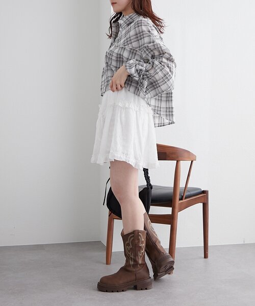 w closet(ダブルクローゼット)の「ウエスタンチェックショートシャツ(シャツ/ブラウス・レディース・グレー/ブルー・FREE)」の13枚目の写真