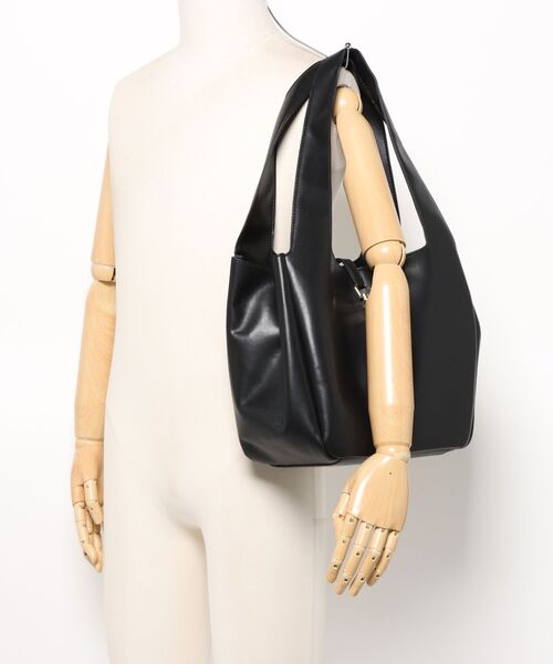 Q（キュー）の「ビッグトート（トートバッグ・レディース・ブラック/マスタード・ONE SIZE）」の8枚目の写真