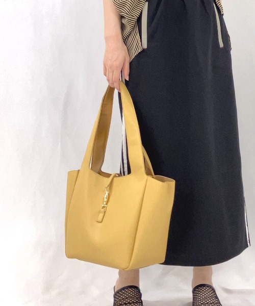 Q（キュー）の「ビッグトート（トートバッグ・レディース・ブラック/マスタード・ONE SIZE）」の9枚目の写真