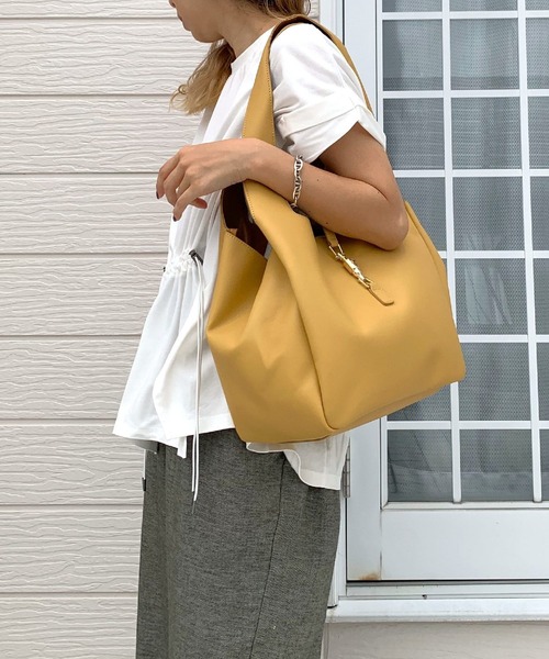 Q（キュー）の「ビッグトート（トートバッグ・レディース・ブラック/マスタード・ONE SIZE）」の10枚目の写真