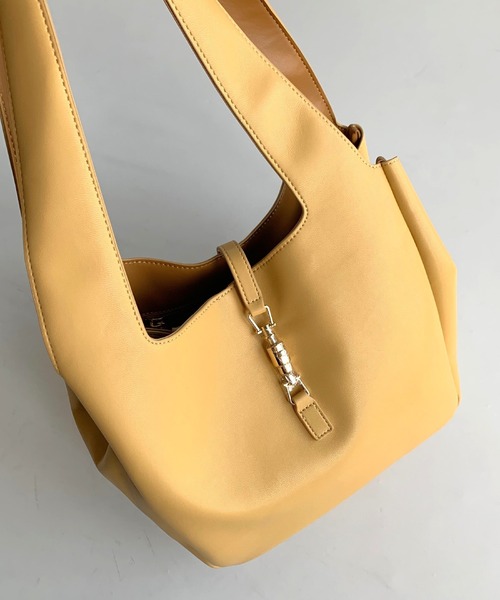 Q（キュー）の「ビッグトート（トートバッグ・レディース・ブラック/マスタード・ONE SIZE）」の21枚目の写真