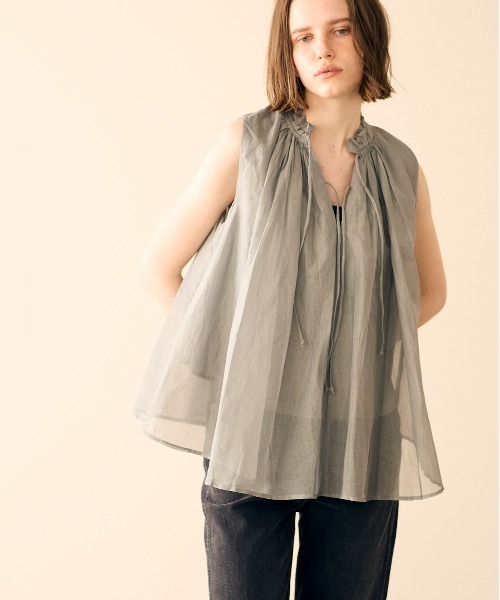 Marilyn Moon(マリリンムーン)の「sheer starched cotton gather blouse(シャツ/ブラウス・レディース・ブラック/オフホワイト/グレー・FREE)」の3枚目の写真