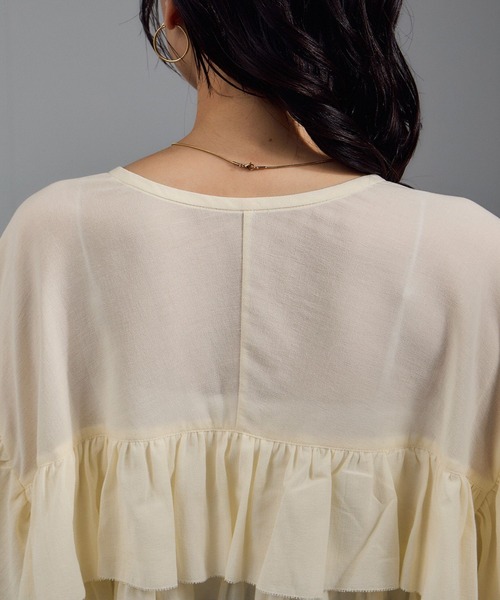 SALON adam et rope'（サロン アダム エ ロペ）の「コットンラッフルブラウス（シャツ/ブラウス・レディース・オフホワイト/ブラック・FREE）」の21枚目の写真