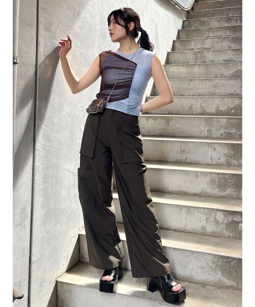 MURUA（ムルーア）の「レイヤードシャーリングカットソー（Tシャツ/カットソー・レディース・パープル/ブラック・FREE）」の13枚目の写真