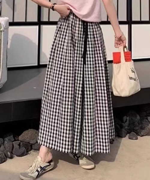 SallyLunn(サリーラン)の「【大人カジュアルに映える♪】チェックリラックスガウチョパンツ(その他パンツ・レディース・ブラック×ホワイト・LARGE/MEDIUM)」の3枚目の写真