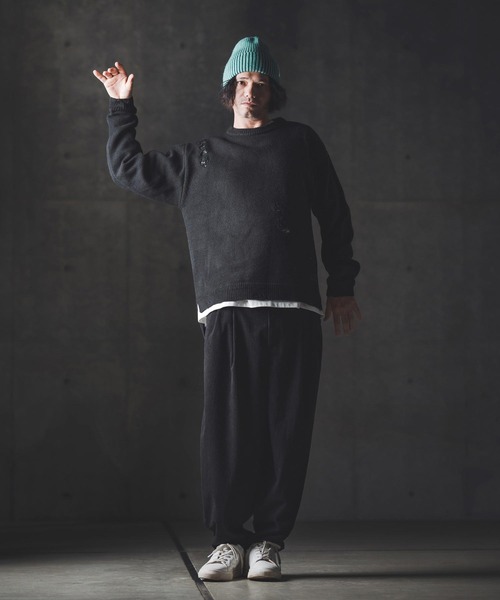 GLIMCLAP(グリムクラップ)の「mn3138-Mid-gauge crewneck sweater-Distressed for a vintage look- クルーネックニット(ニット/セーター・メンズ・キナリ/チャコール/ブラウン/ブラック・S/M/L)」の12枚目の写真